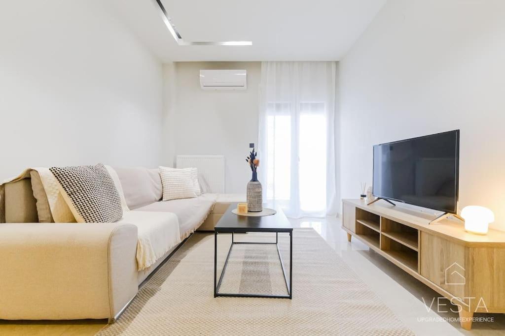 Sweet Vanilla 2-bdrm Residence, Vesta Philoxenia * Thessaloniki