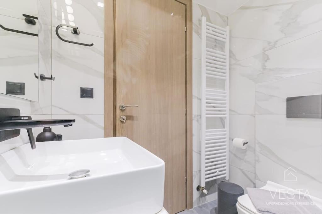 Apartment Sweet Vanilla 2-bdrm Residence, Vesta Philoxenia Thessaloniki