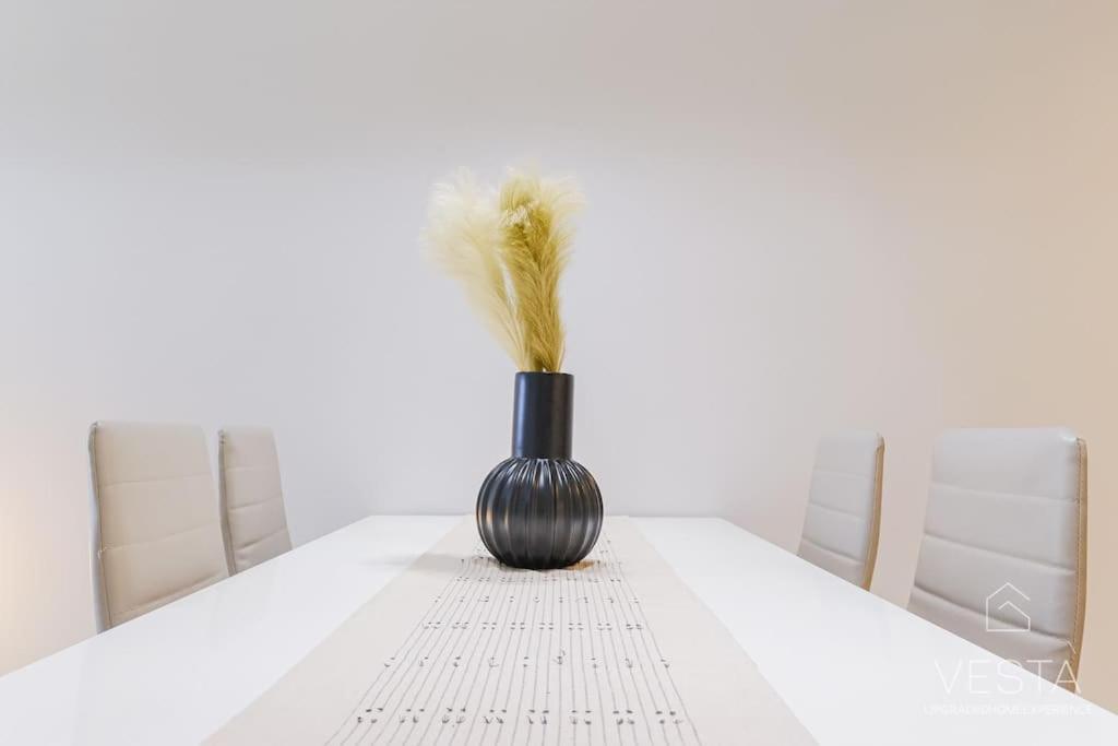 Sweet Vanilla 2-bdrm Residence, Vesta Philoxenia Apartment Thessaloniki
